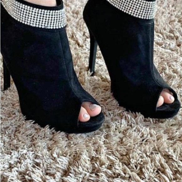 Stelletoe booties - Picture 2 of 2